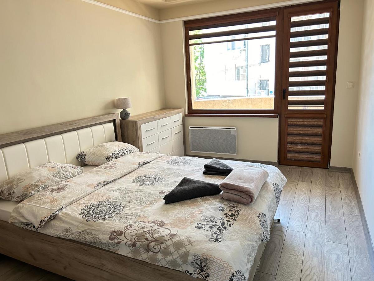 Apartament Deluxe Karina-Free Parking Burgas Luaran gambar