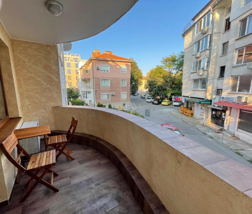 Apartament Deluxe Karina-Free Parking Burgas Luaran gambar